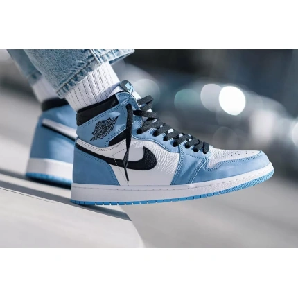 Air Jordan 1 Retro High OG "University Blue" sneakers